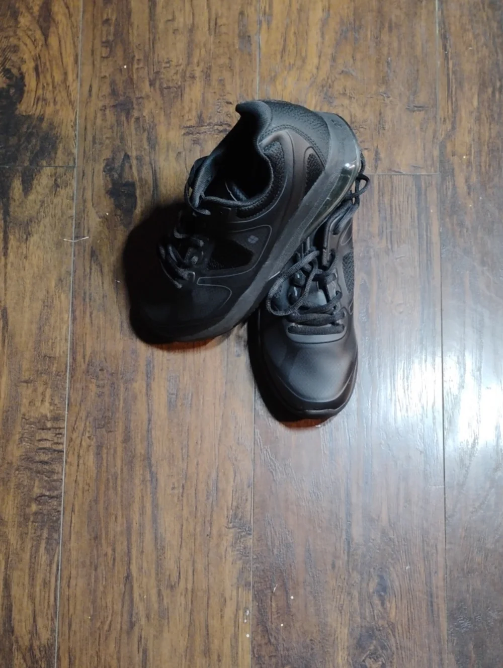 Men's Black Athletic Lace-Up Sneakers